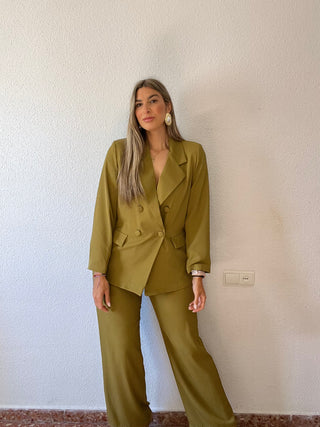 TRAJE CRUZADO OLIVA