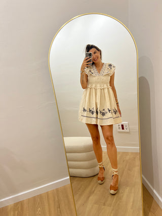 VESTIDO VOLANTES BORDADO