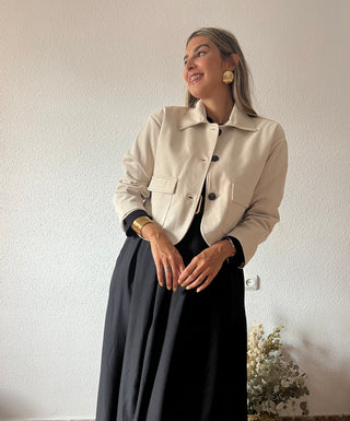 CHAQUETA CORTA BOTONES