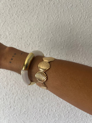 PULSERA DORADA CONCHAS