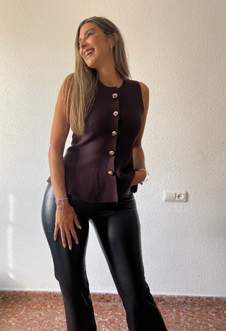 PANTALÓN EFECTO PIEL