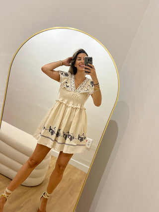 VESTIDO VOLANTES BORDADO