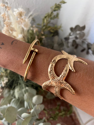 PULSERA DORADA ESTRELLAS