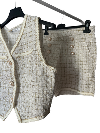 CONJUNTO TWEED BOTONES DORADOS