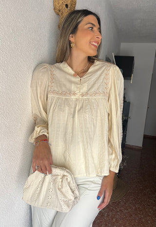 BLUSA FLUIDA BORDADA