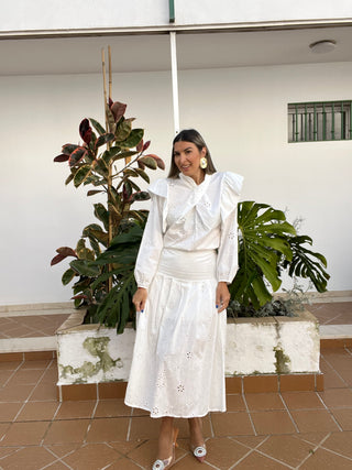 CONJUNTO VOLANTES BORDADO