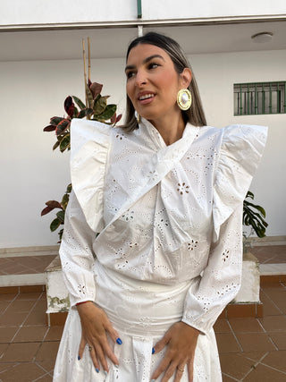 CONJUNTO VOLANTES BORDADO