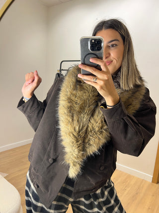 ABRIGO ACOLCHADO CUELLO PELO