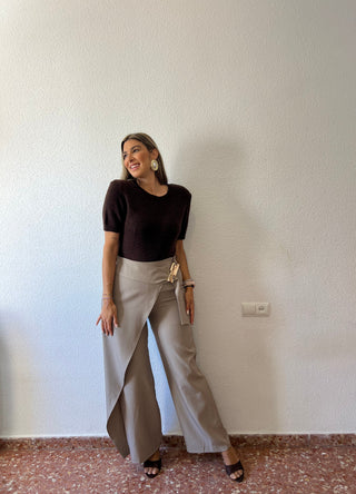 PANTALÓN PAREO BROCHE