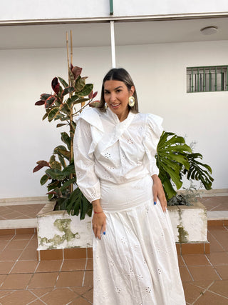 CONJUNTO VOLANTES BORDADO
